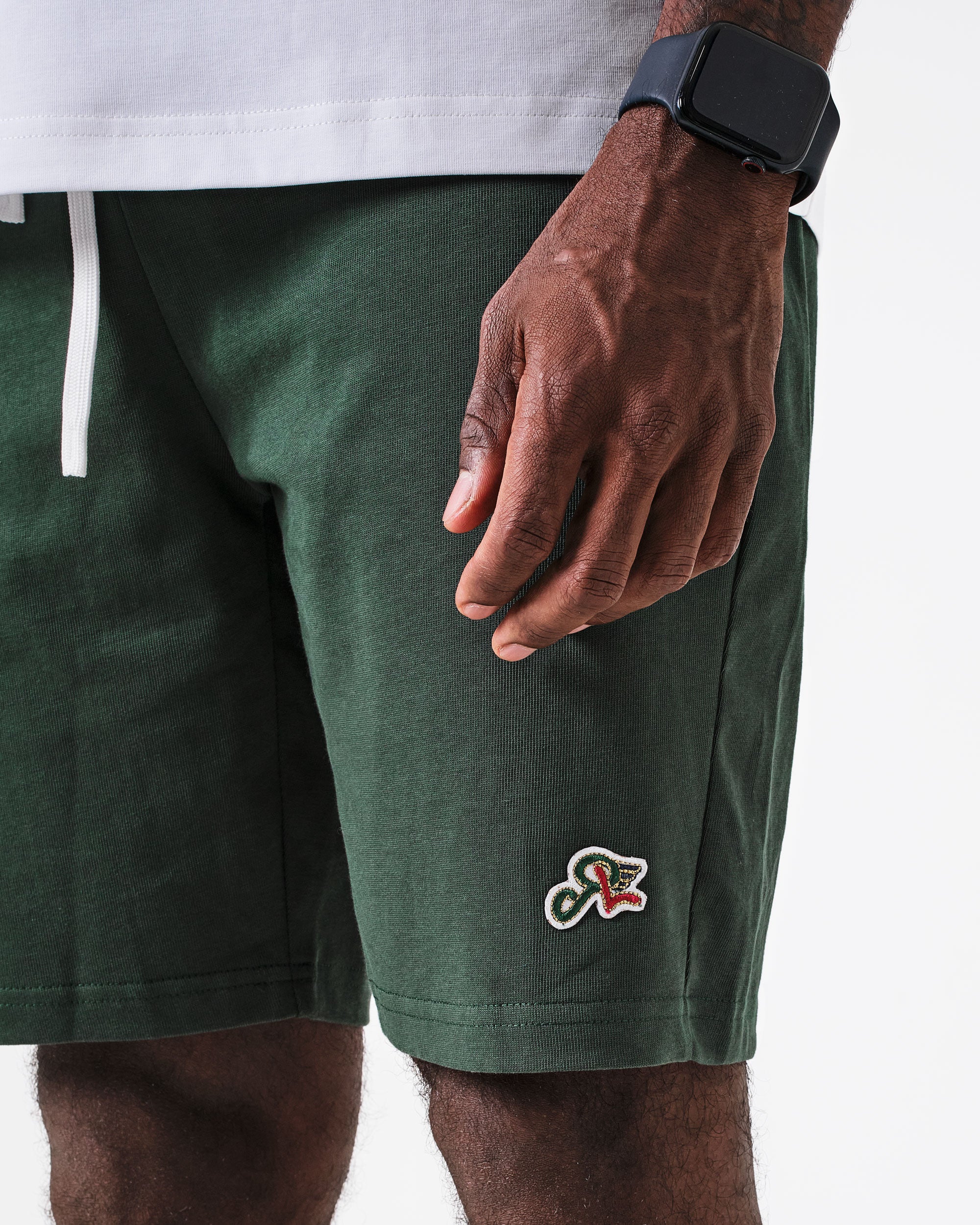 RETIRED ELEVATED R LOGO SHORT